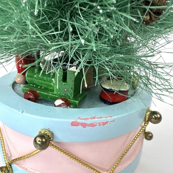 Musical Bottle Brush Christmas Tree Silent Night Spins Taiwan Toys ~WORKING - Picture 6 of 12